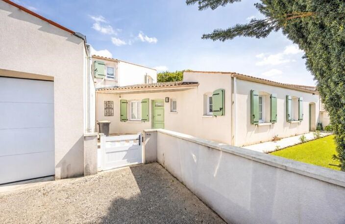 Vente maison 6 pièces 150 m² Périgny (17180) — photo 2