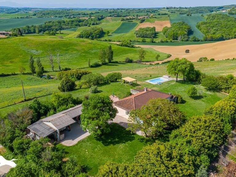 Ferme (tte) de 4 pièces principales — photo 1