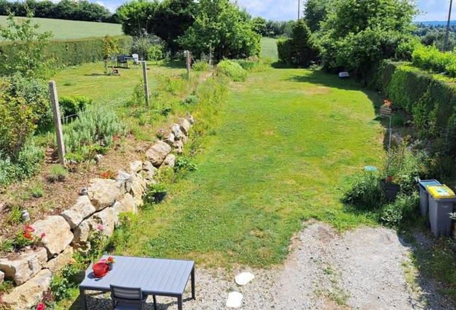 Maison en pierre de 5 pièces principales — photo 1