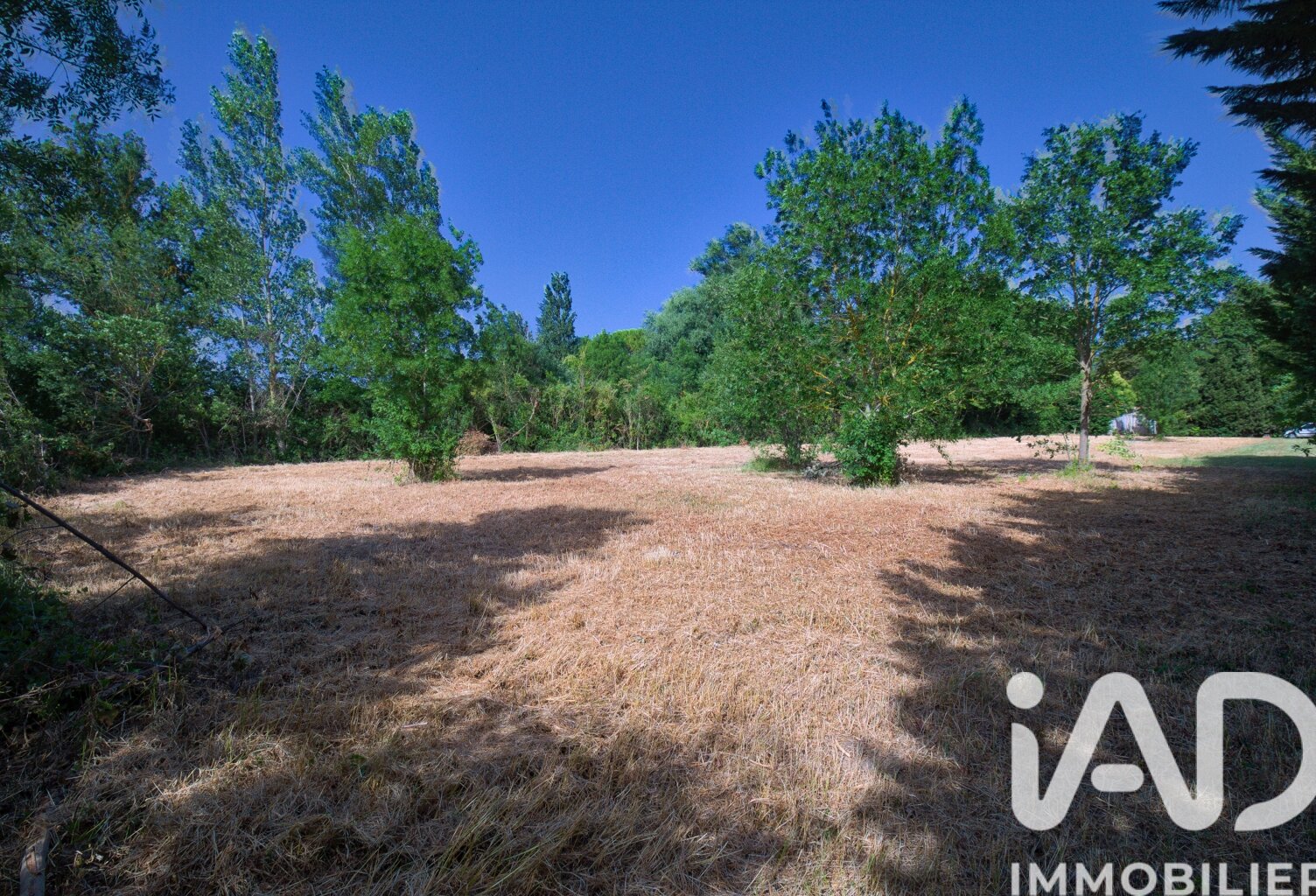 Vente Terrain 2 098 m&sup2; — photo 1
