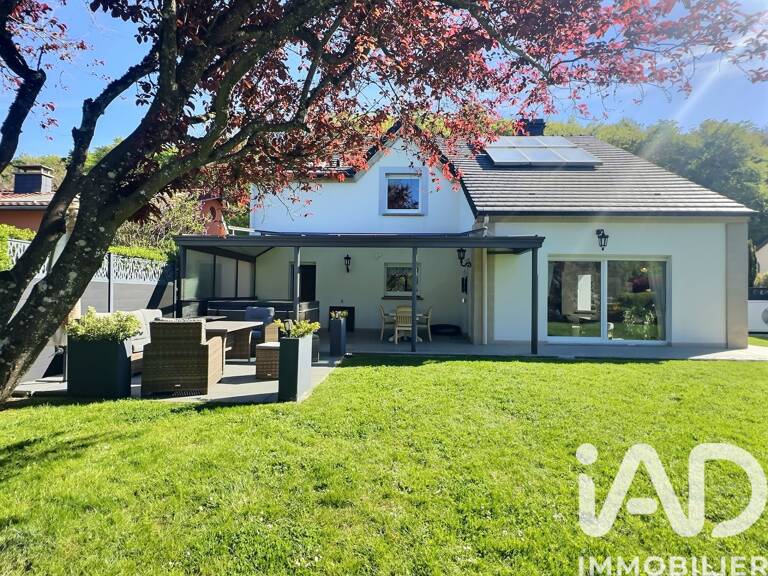 Vente Maison/villa 8 pièces — photo 1