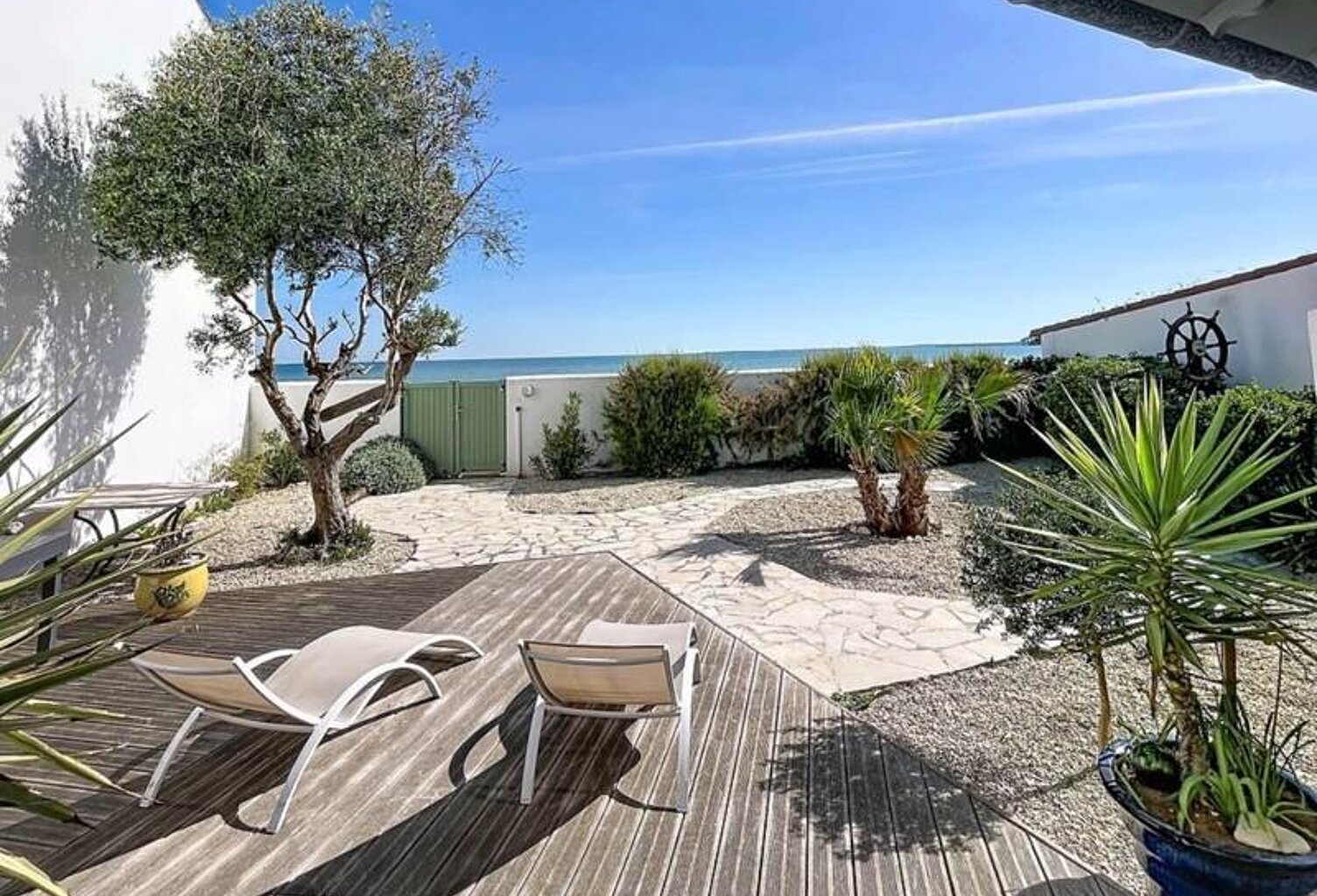Vente maison 5 pièces 131 m² Rivedoux-Plage (17940) — photo 1