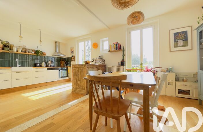Vente Maison/villa 9 pièces — photo 2