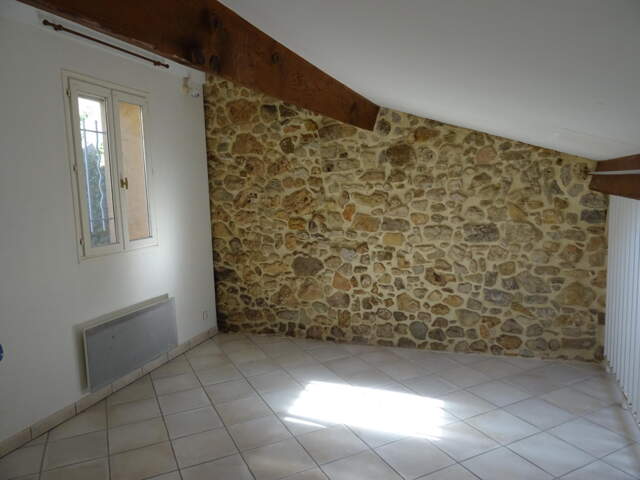 A Callian Maison de Village de 3 pièces sur 3 étages — photo du bien