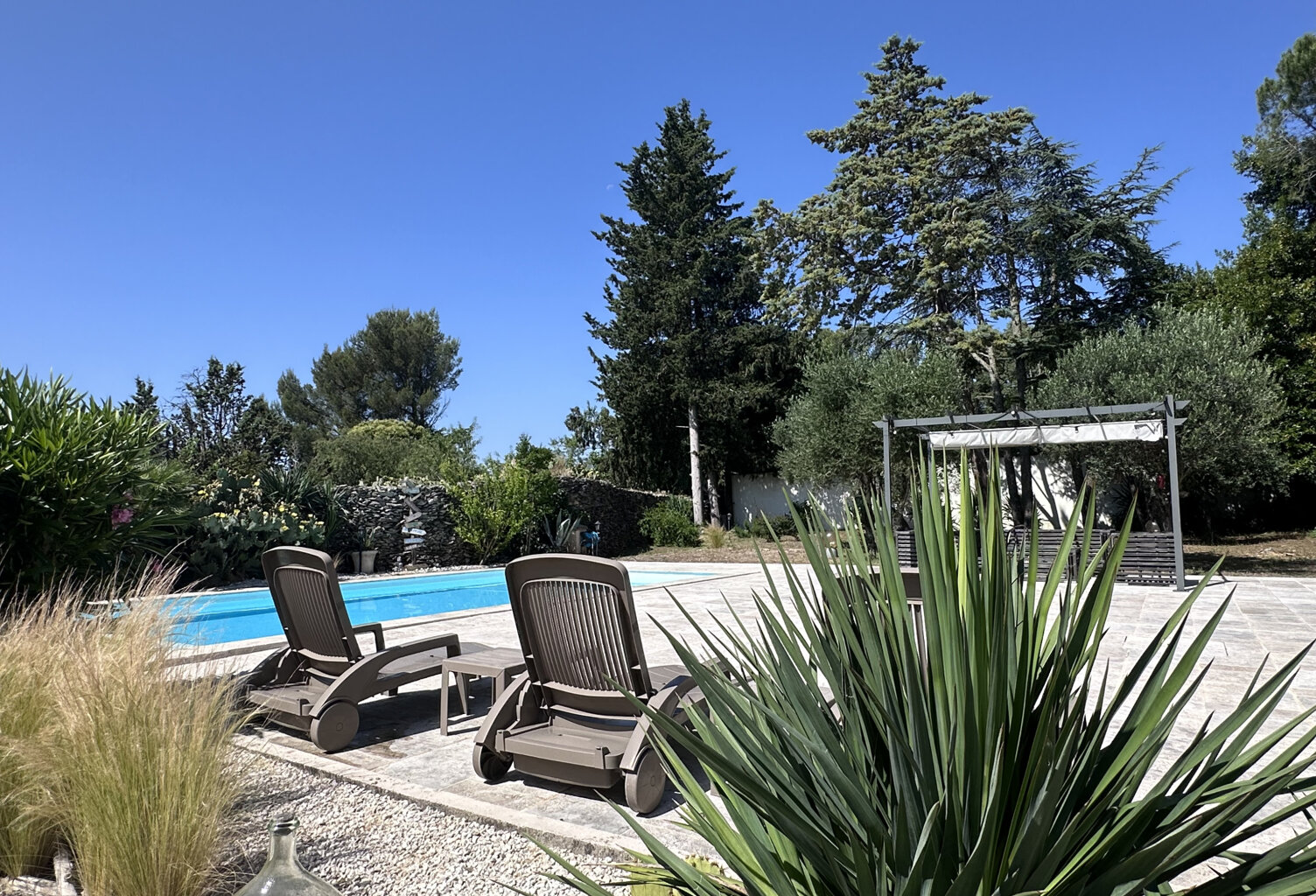 Superbe villa avec piscine au calme dans quartier recherché de NIMES — photo 1