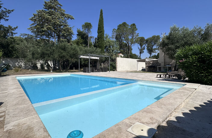 Superbe villa avec piscine au calme dans quartier recherché de NIMES — photo 3