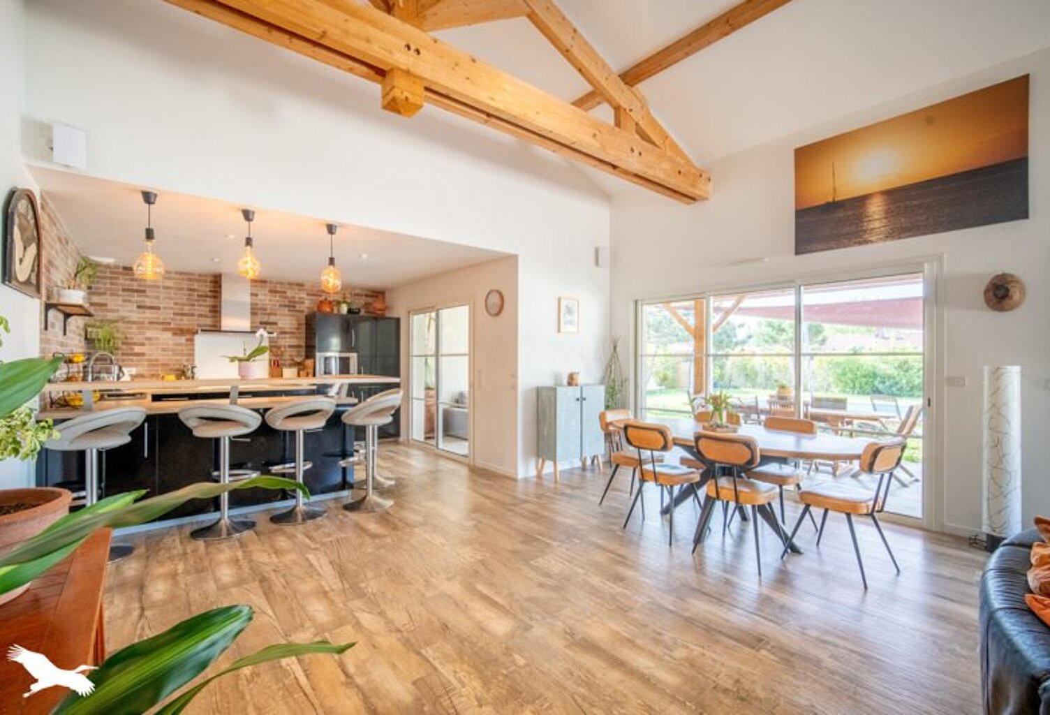 Contemporaine de 5 pièces principales — photo 1