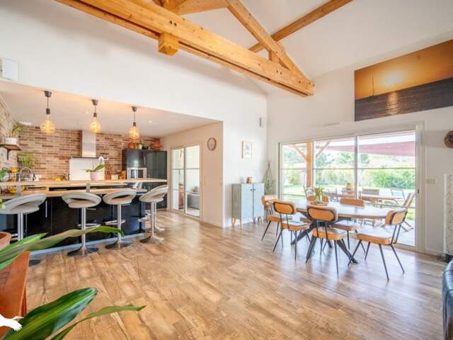 Contemporaine de 5 pièces principales — photo du bien