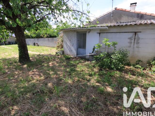 Vente Terrain à bâtir 300 m&sup2; — photo du bien