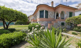 Maison 6 Pièces 200 m² à vendre à Nice (06100)