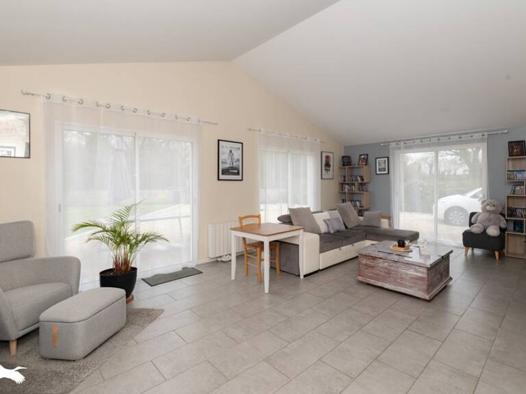 Villa de 5 pièces principales — photo 1