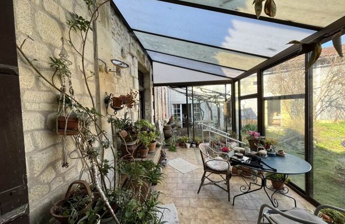 Maison en pierre de 5 pièces principales — photo 2
