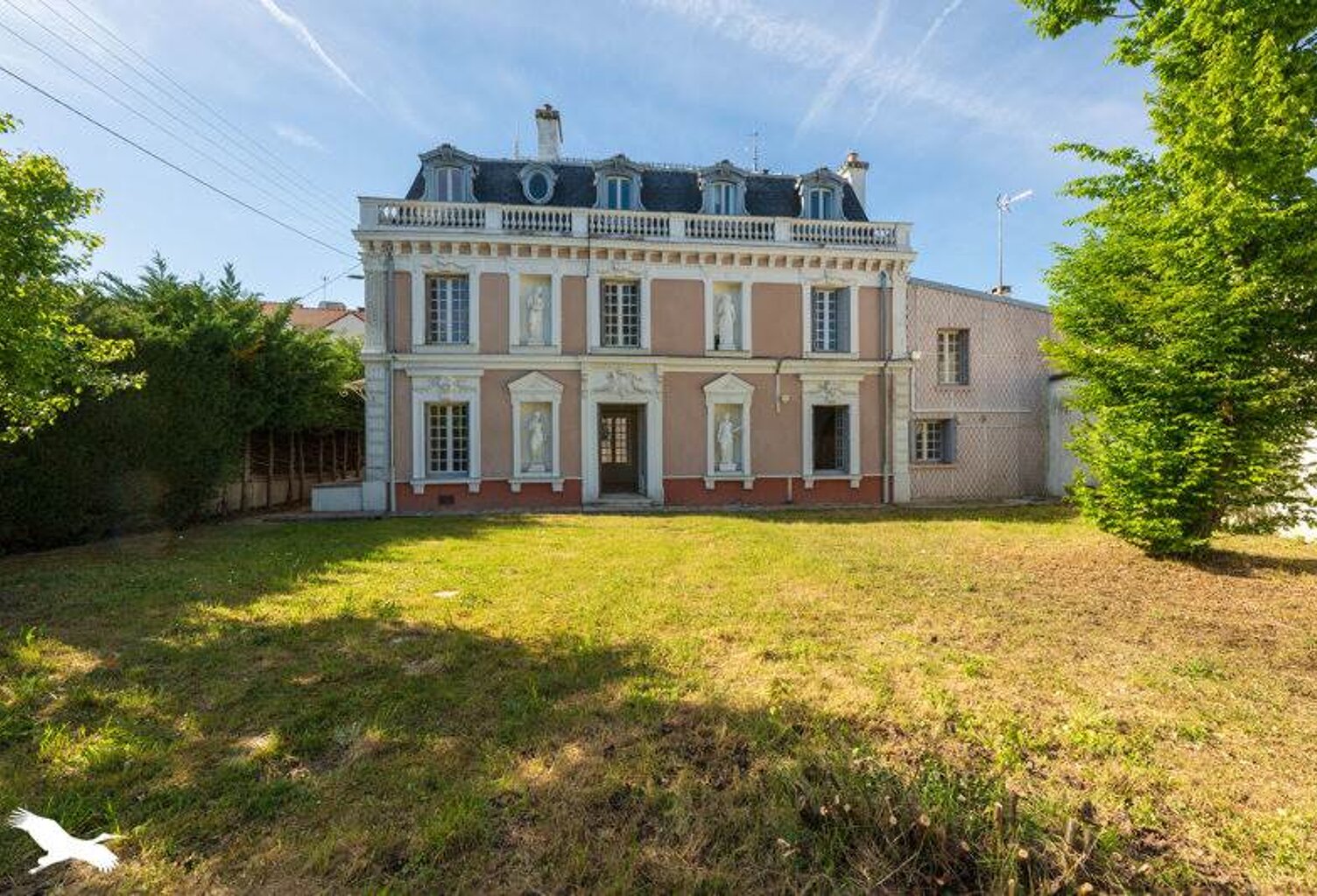 Villa de 11 pièces principales — photo 1