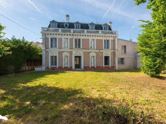 Villa de 11 pièces principales — photo du bien