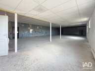 Location Hangar 500 m&sup2; — photo 2