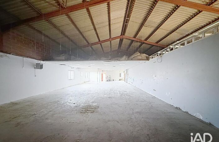 Location Hangar 500 m&sup2; — photo 3