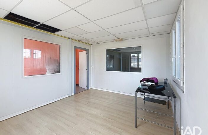 Location Hangar 500 m&sup2; — photo 5
