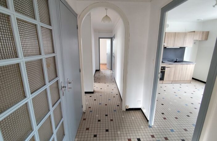 Maison en pierre de 5 pièces principales — photo 3