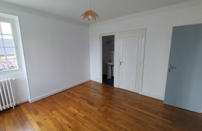 Maison en pierre de 5 pièces principales — photo 5