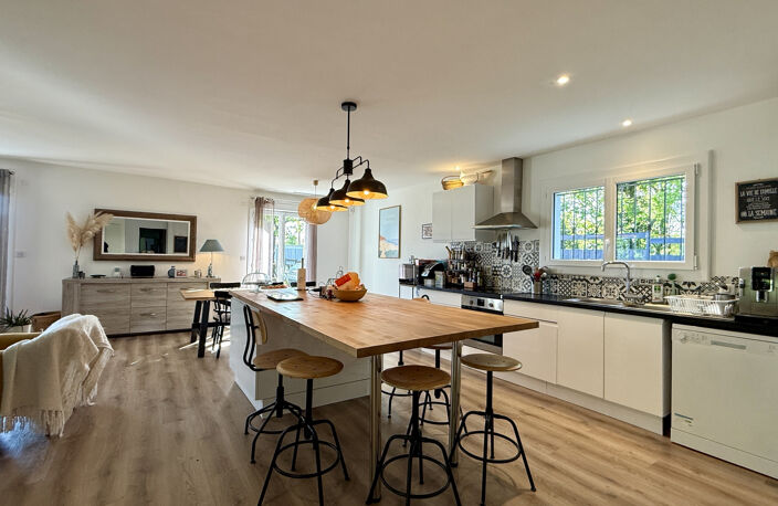 MAISON PLAIN-PIED 4 CHAMBRES - 700 M CENTRE DE MEDIS AU PRIX — photo 5