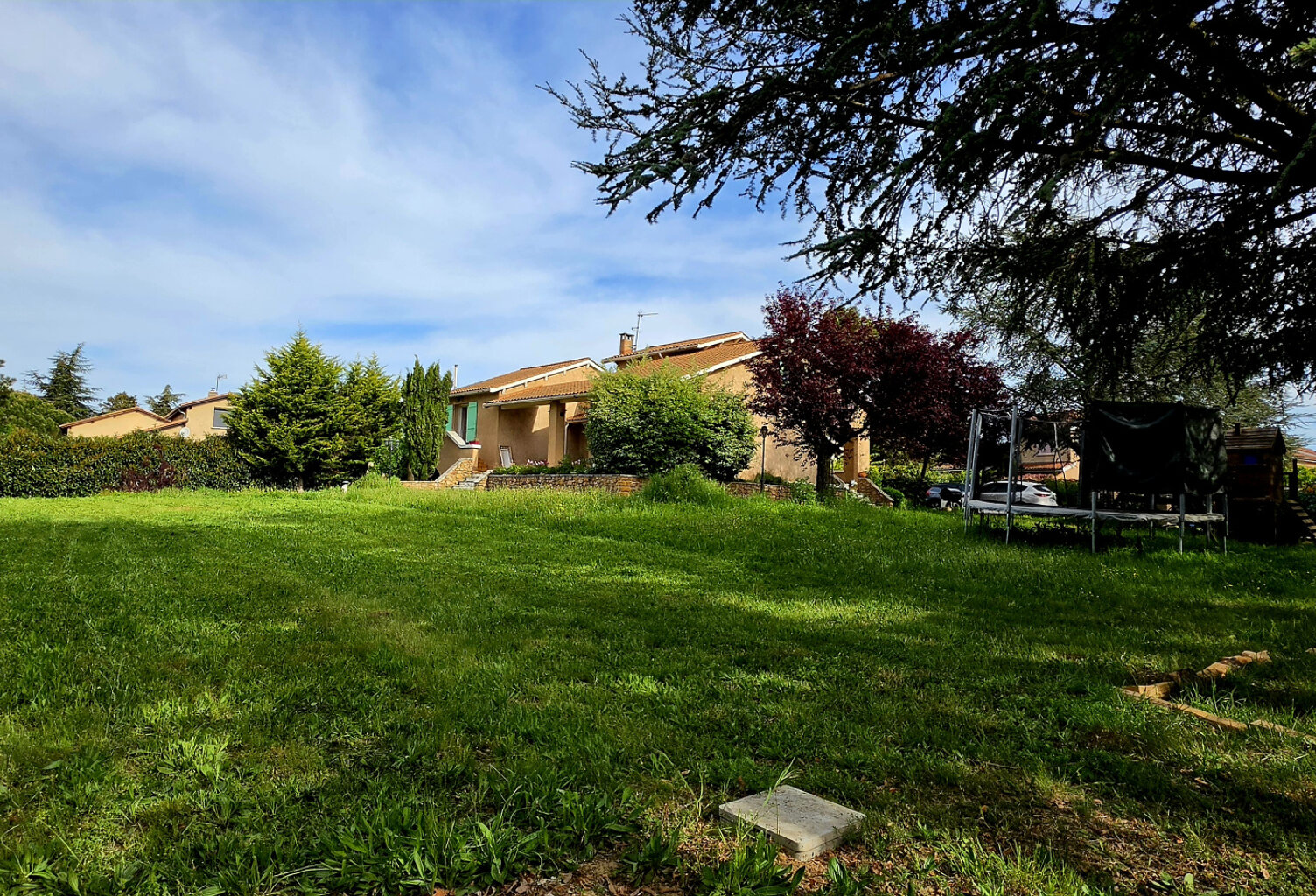 Villa Lentilly 128m2 sur un terrain arboré et paysagé de 1 — photo 1