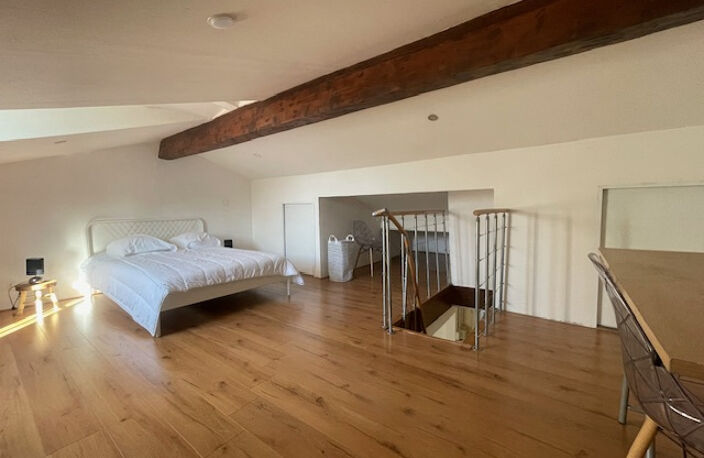 APPARTEMENT 2 PIECES QUARTIER SAINT PAUL — photo 3