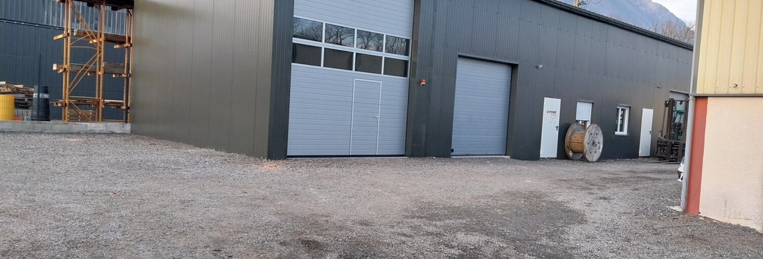 Commerce  129 m² à louer à Chamousset (73390)