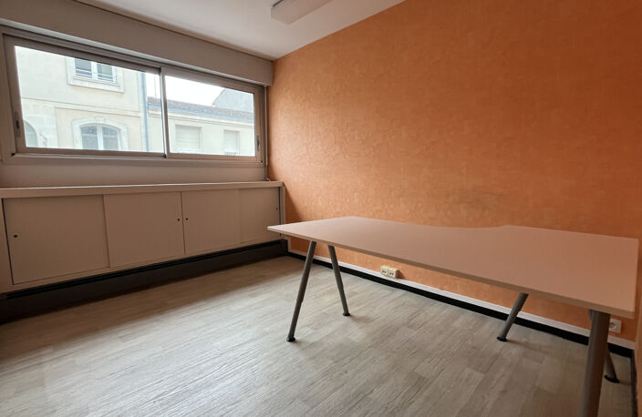 Appartement / bureaux à vendre - BORDEAUX à proximité BARRIE — photo 5