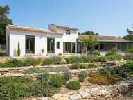 Nîmes, Vacquerolles/Cigale, villa 208m2+208m2 en sous sol, piscine sur 4100m2 — photo 2