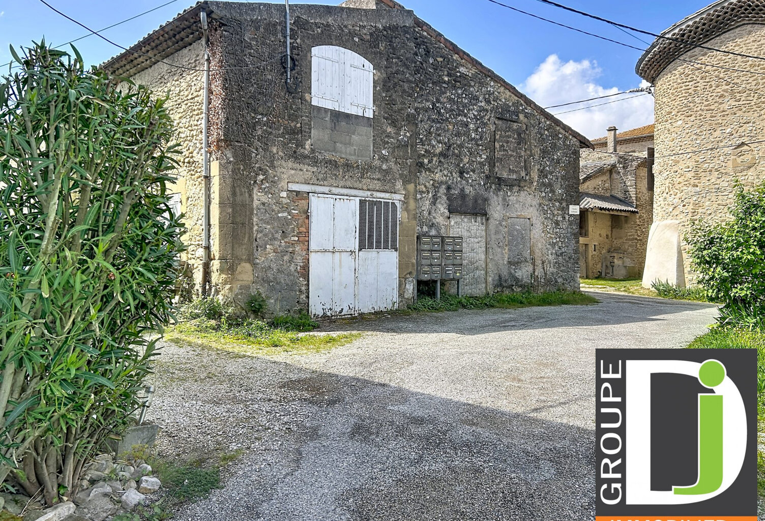 MONTMEYRAN — photo 1