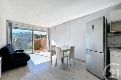 Appartement 1 pièces 940 €