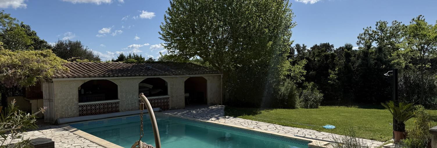 Maison 8 Pièces 145 m² à vendre à Suze-la-Rousse (26790)