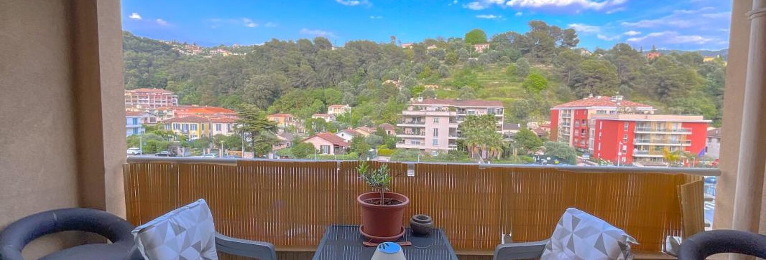 Appartement 3 Pièces 54 m² à vendre à Saint-André-de-la-Roche (06730)