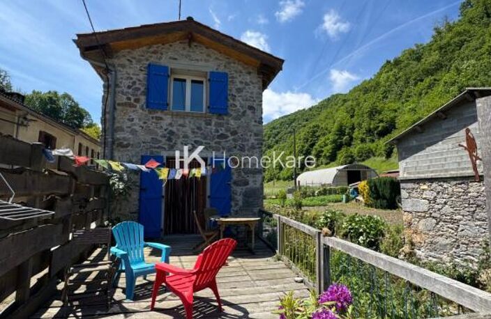 un petit nid au pied, des montagnes et de la vallée de la Barou — photo 2