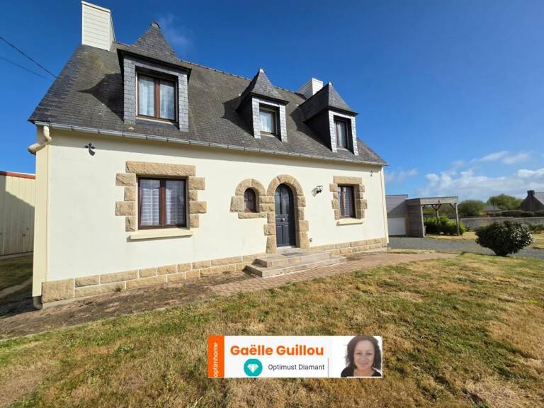 Cléder : maison de 1980 sur sous-sol, habitable de plain pied, avec 3 garages + carport — photo 1