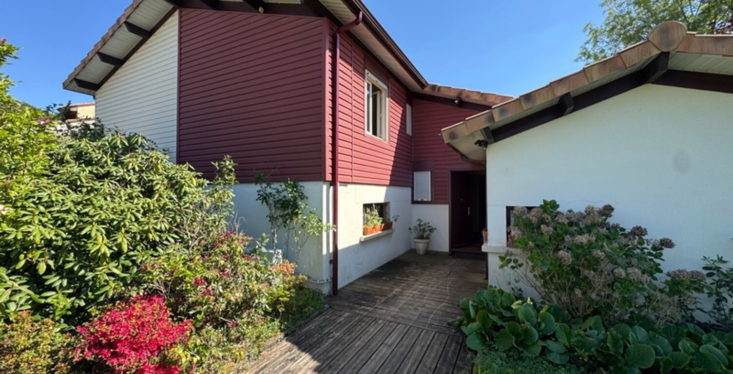 Maison à vendre 6 pièces ARTIGUES PRES BORDEAUX (33) — photo 1