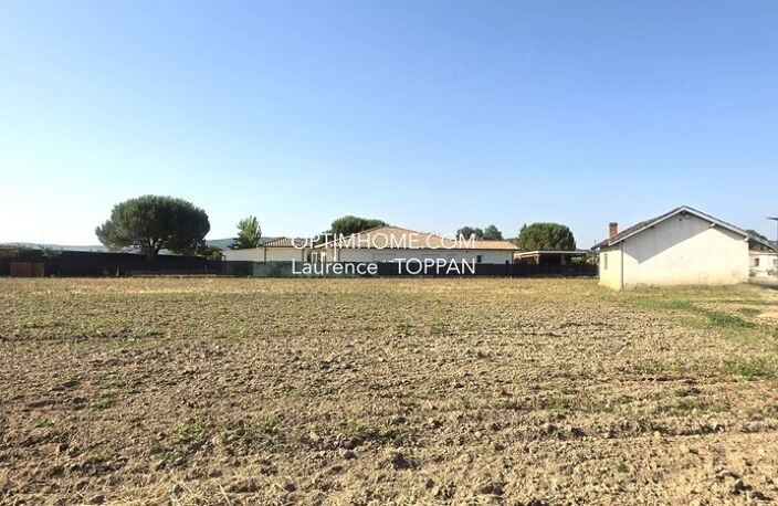 terrain plat avec dépendance à Villeneuve sur Lot — photo 4