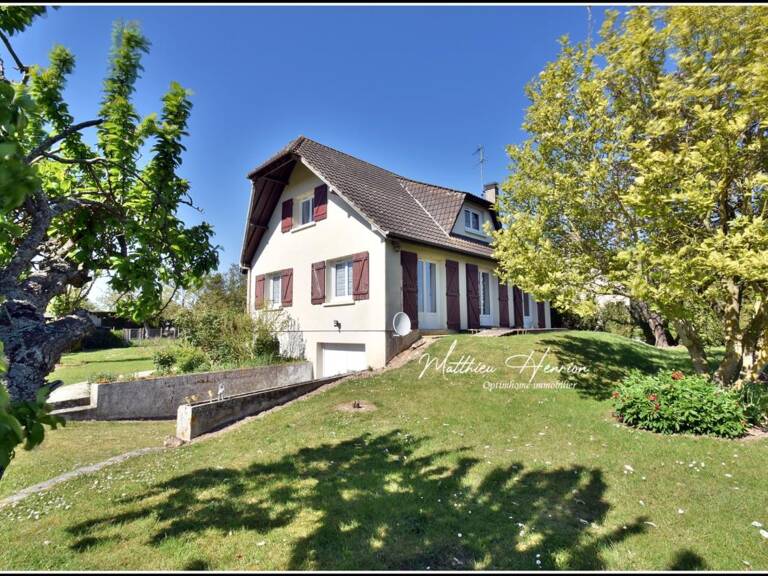 Maison familiale 4 chambres avec vie de plain-pied, sous-sol total et jardin de 1 380 m² — photo 1