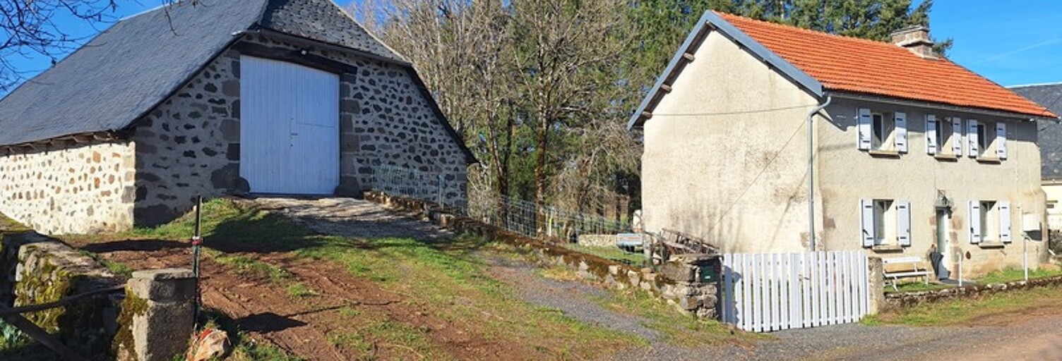 Maison 5 Pièces 82 m² à vendre à Mur-de-Barrez (12600)