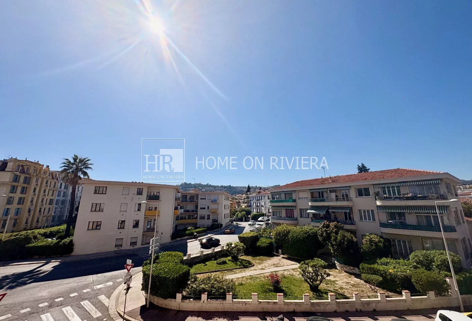 2P lumineux 50m² traversant + balcon – Idéal investissement — photo 1