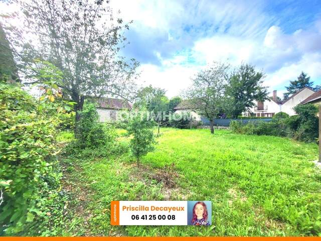 Ensemble immobilier à rénover - 2 maisons individuelles - terrain - garage - 98 500 € — photo du bien