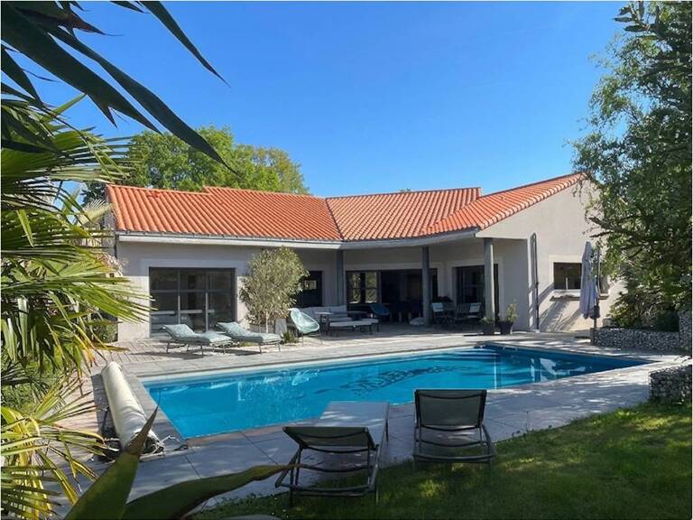 MAISON FAMILIALE DE STANDING - PLAIN-PIED - DPE B - PISCINE CHAUFFÉE - STUDIO INDÉPENDANT — photo 1