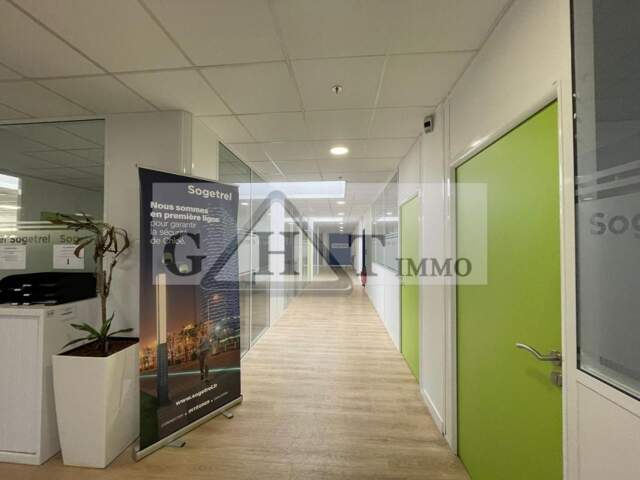 Entrepôt 6400m² Lognes — photo du bien