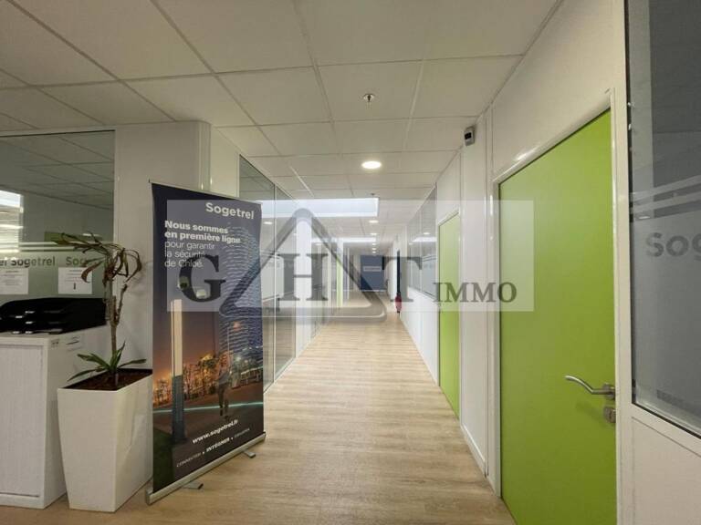 Entrepôt 6400m² Lognes — photo 1