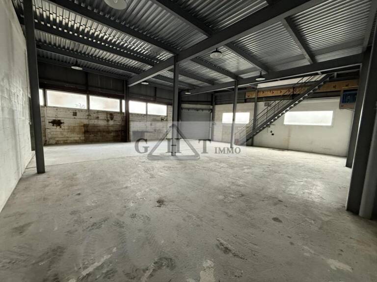 LOCAL D'ACTIVITÉS 280M2 À LOUER MONTREUIL — photo 1