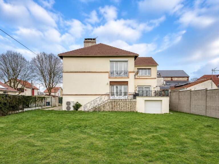 Maison familiale de 10 (8 + 2) pièces à Le Grand-Quevilly — photo 1