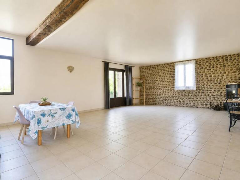 Maison avec grange attenante et jardin à Escoubès — photo 1