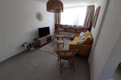 Appartement 3 pièces 990 €