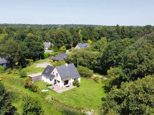 Maison individuelle récente, alliant confort, tranquillité et cadre naturel — photo du bien