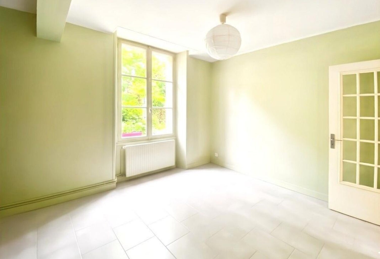 Appartement À Vendre - Plein Cœur Notre-Dame (SOUS OFFRE) — photo 1
